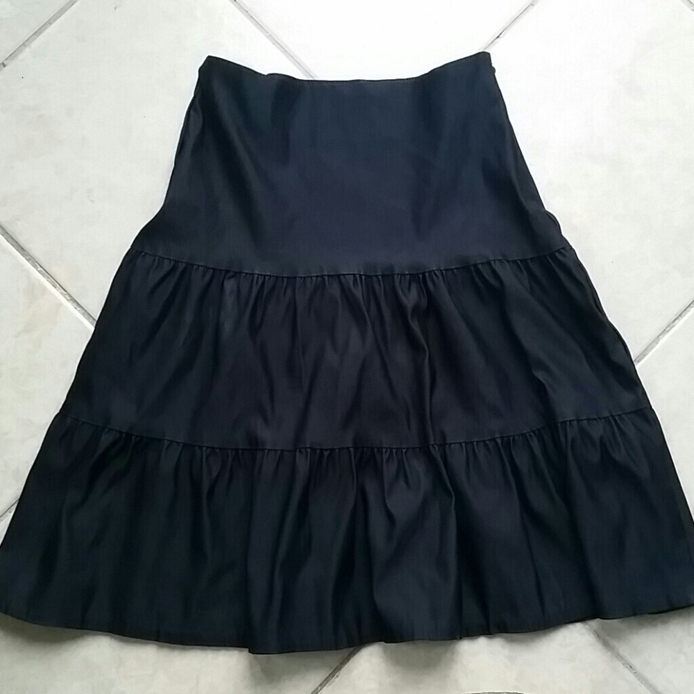 Frikik Tiered Black skirt